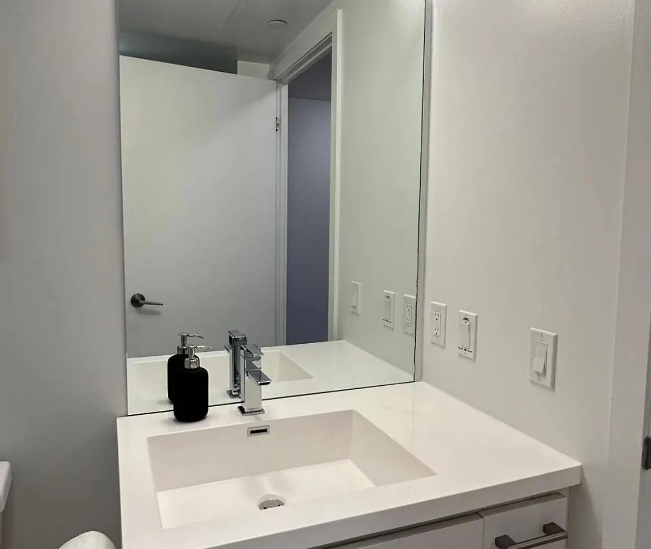 Apartment Lovely One Bedroom / Entertainment District P4 Toronto Canada
